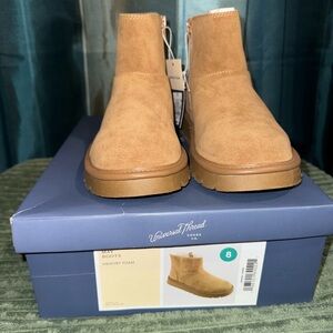 Universal Thread Tan Suede Boots